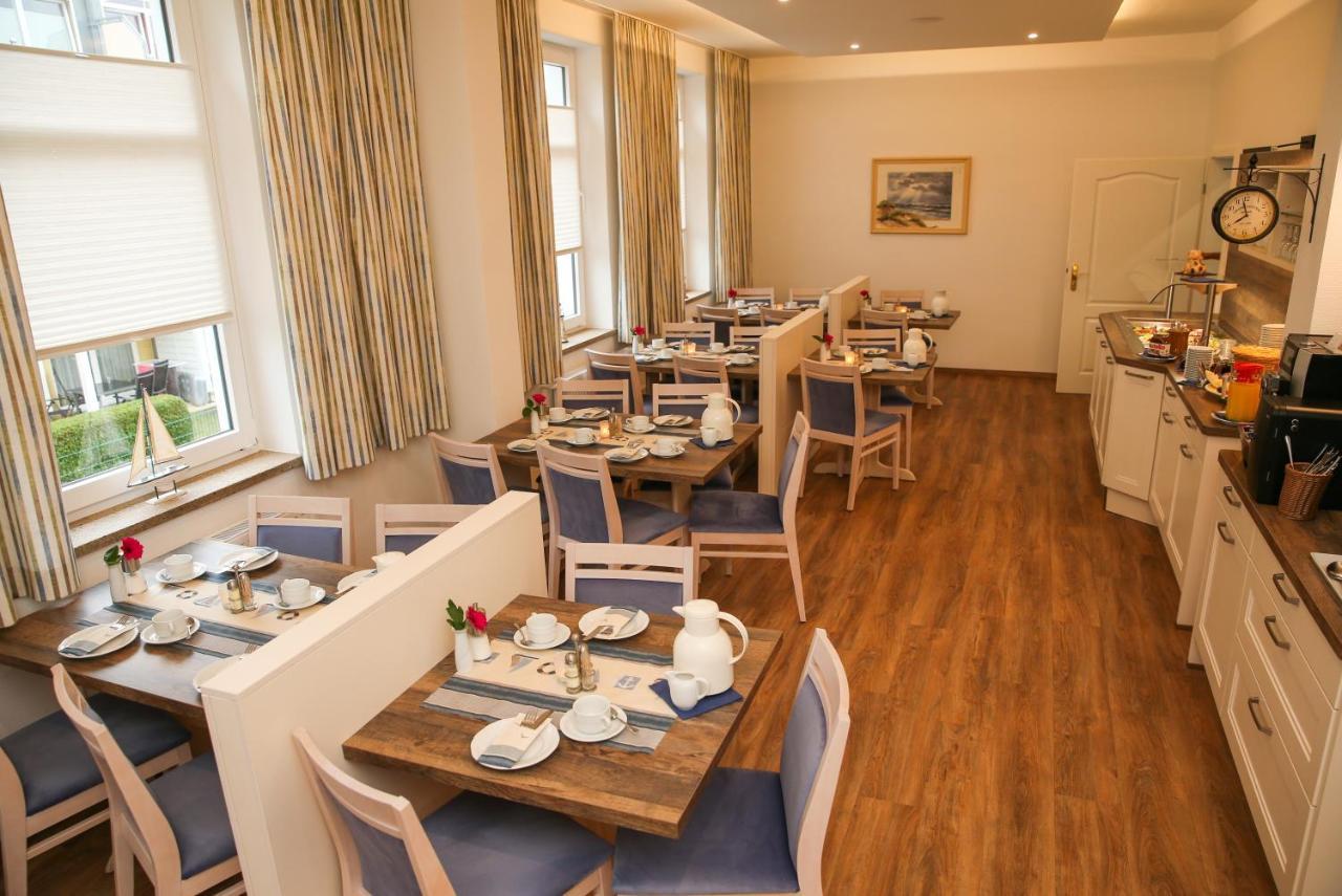 Hotel Esplanade Garni Ostseebad Kühlungsborn 외부 사진